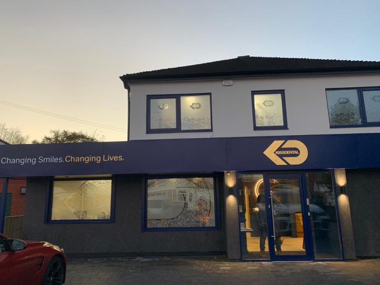 Kiss Dental, Flixton